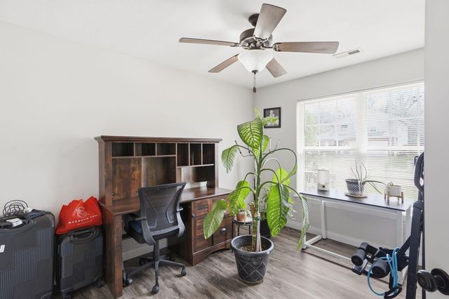 5909 FREEPORT WAY, Columbia, MO 65201