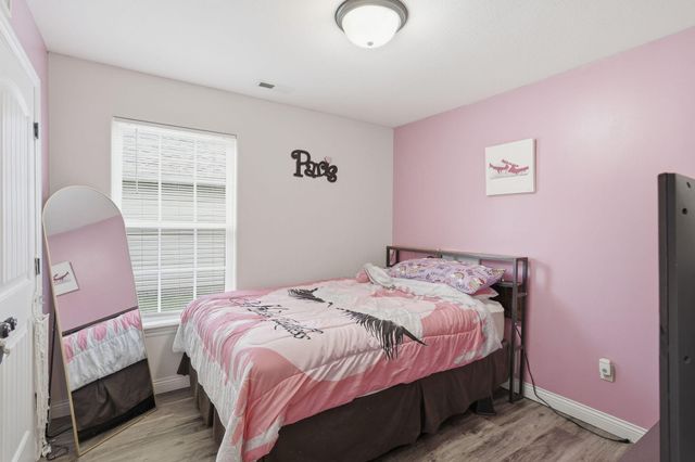 5909 FREEPORT WAY, Columbia, MO 65201