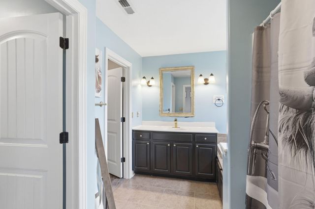 5909 FREEPORT WAY, Columbia, MO 65201