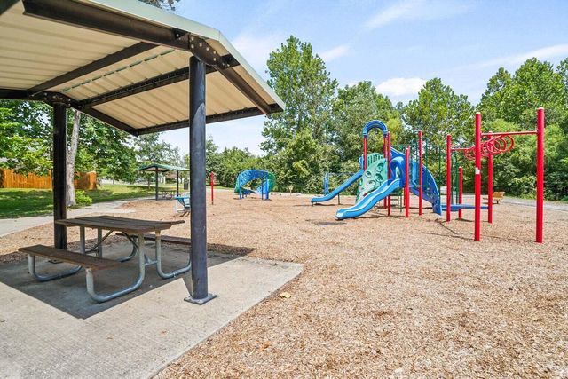 5909 FREEPORT WAY, Columbia, MO 65201