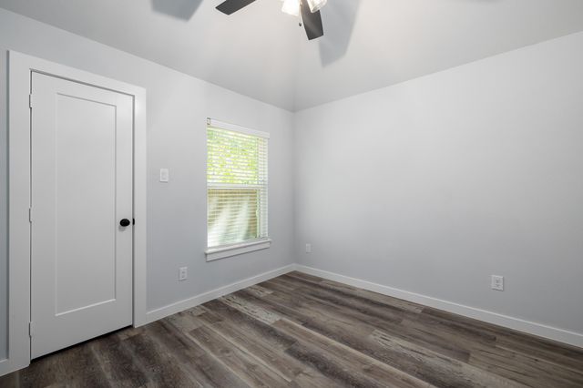 400 Leuty Street, Justin, TX 76247