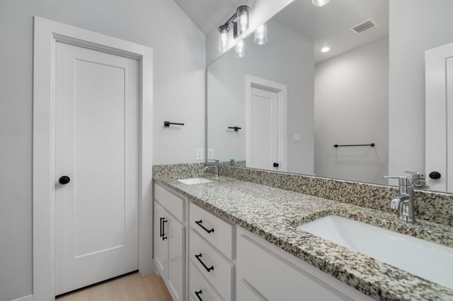 400 Leuty Street, Justin, TX 76247