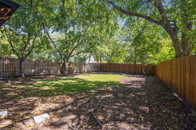400 Leuty Street, Justin, TX 76247