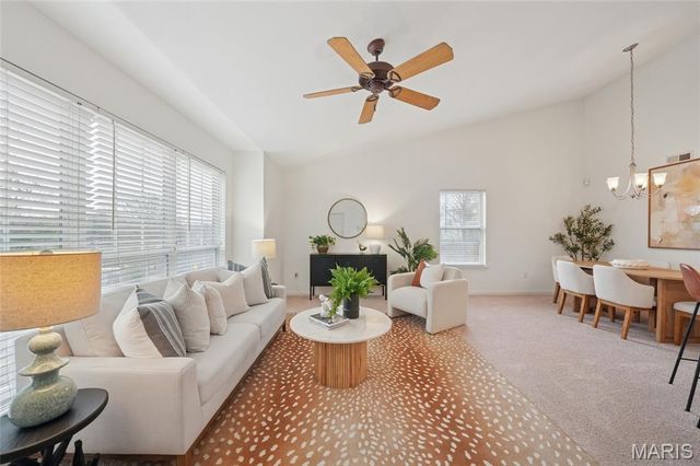 1626 Forest Springs Lane C, Ballwin, MO 63021