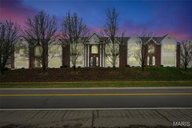 1626 Forest Springs Lane C, Ballwin, MO 63021