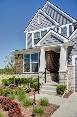 2400 Provencal Dr. Drive, Commerce Twp, MI 48382