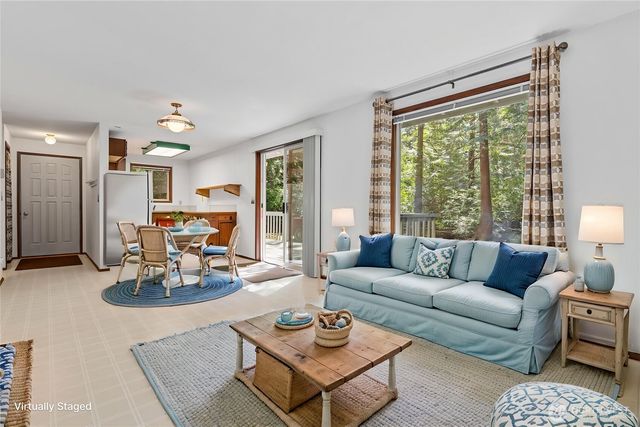 625 E Pointes Drive W, Shelton, WA 98584