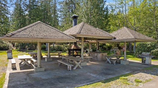 625 E Pointes Drive W, Shelton, WA 98584