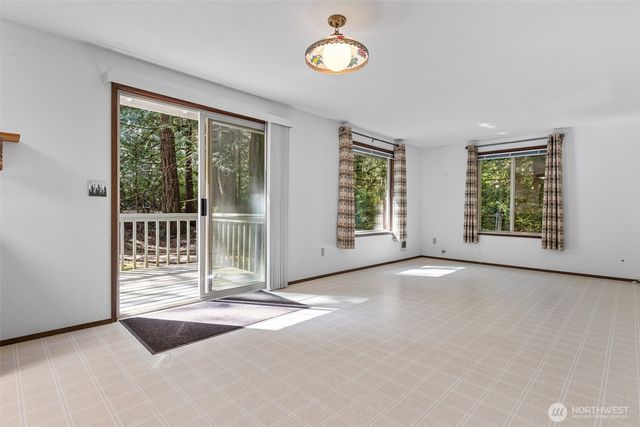 625 E Pointes Drive W, Shelton, WA 98584