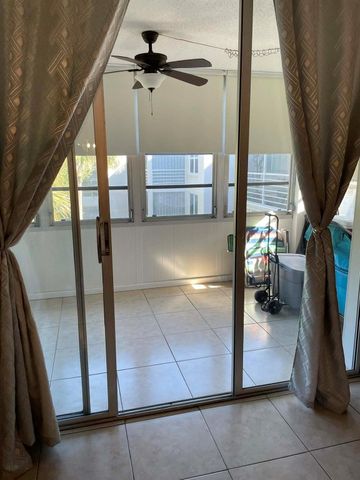 4899 NW 26th Court 453, Lauderdale Lakes, FL 33313