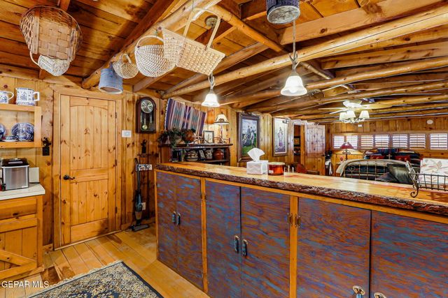 162 ROSWELL Street, Ruidoso, NM 88345