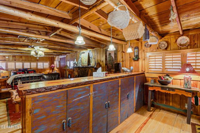 162 ROSWELL Street, Ruidoso, NM 88345