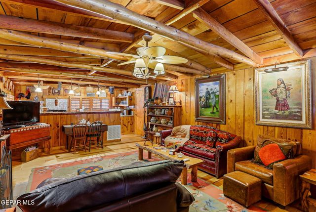 162 ROSWELL Street, Ruidoso, NM 88345