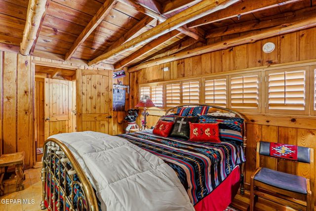 162 ROSWELL Street, Ruidoso, NM 88345