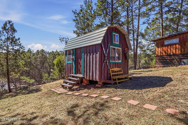162 ROSWELL Street, Ruidoso, NM 88345