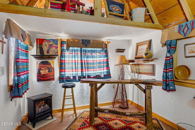 162 ROSWELL Street, Ruidoso, NM 88345