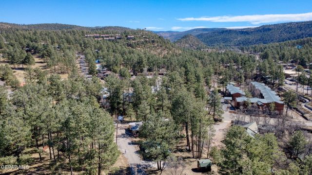162 ROSWELL Street, Ruidoso, NM 88345