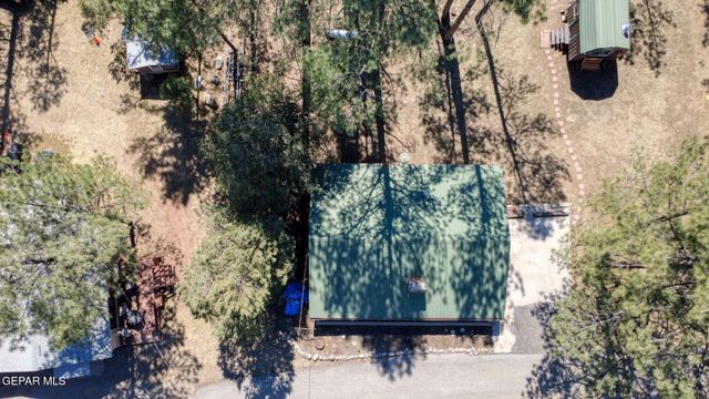 162 ROSWELL Street, Ruidoso, NM 88345