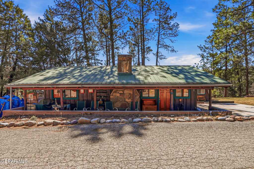 162 ROSWELL Street, Ruidoso, NM 88345
