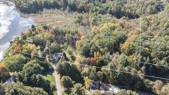 E1501 PENNY LANE, Iola, WI 54945