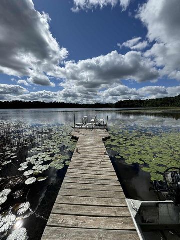 E1501 PENNY LANE, Iola, WI 54945