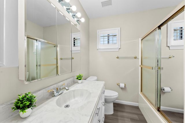 7522 Deep Forest Drive, Houston, TX 77088