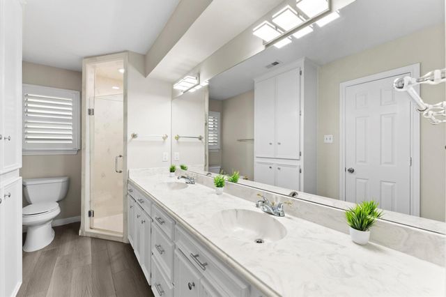 7522 Deep Forest Drive, Houston, TX 77088