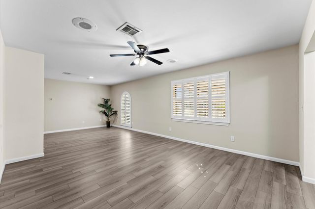 7522 Deep Forest Drive, Houston, TX 77088