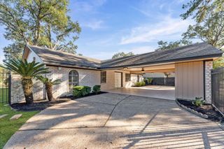 7522 Deep Forest Drive, Houston, TX 77088