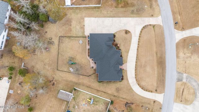 1427 Canter Way, Ayden, NC 28513