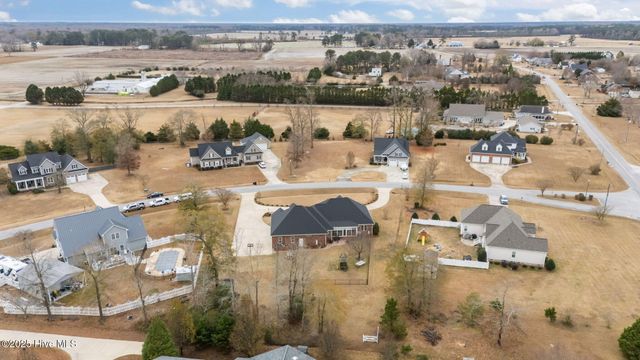 1427 Canter Way, Ayden, NC 28513