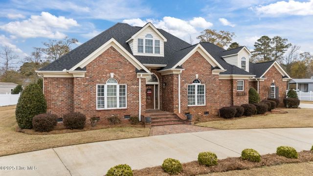 1427 Canter Way, Ayden, NC 28513