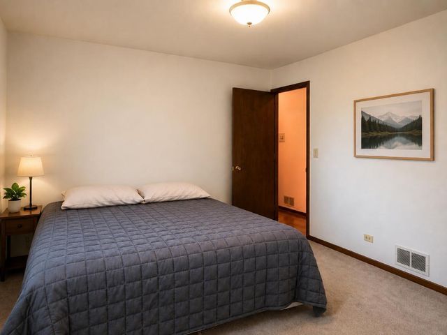 2125 Wright Avenue, North Chicago, IL 60064