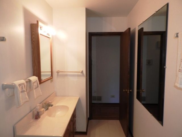 2125 Wright Avenue, North Chicago, IL 60064