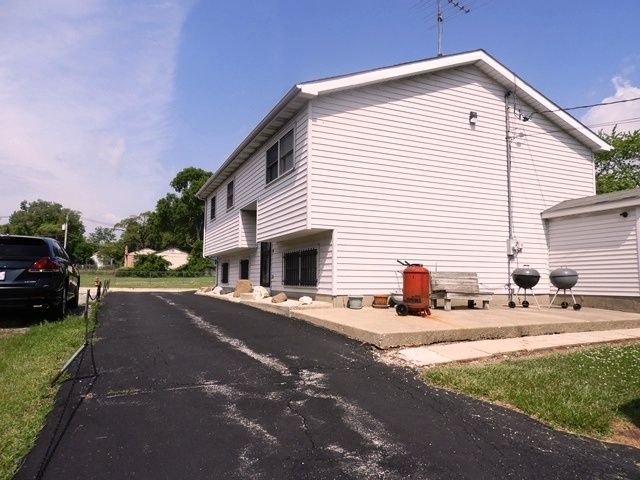 2125 Wright Avenue, North Chicago, IL 60064