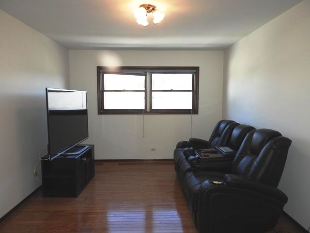2125 Wright Avenue, North Chicago, IL 60064