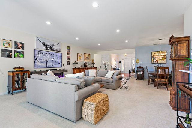 11460 Windsor Drive, Huntley, IL 60142