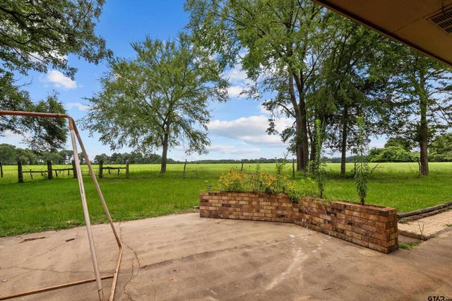 239 CR 2335, Grapeland, TX 75844