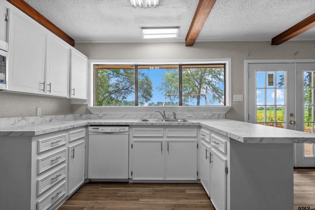 239 CR 2335, Grapeland, TX 75844