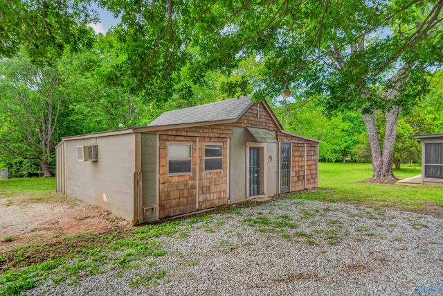 628 Walt Campbell Road, Hazel Green, AL 35750