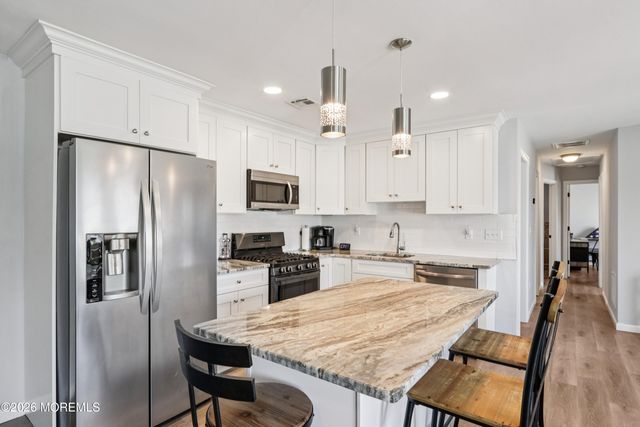 206 Cornelius Street, Bayville, NJ 08721