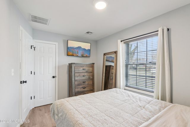 206 Cornelius Street, Bayville, NJ 08721