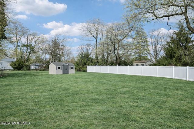 206 Cornelius Street, Bayville, NJ 08721