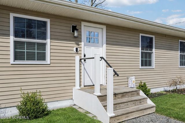 206 Cornelius Street, Bayville, NJ 08721