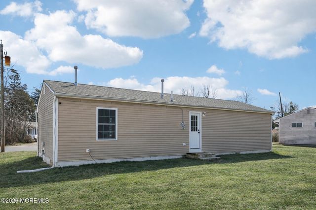206 Cornelius Street, Bayville, NJ 08721
