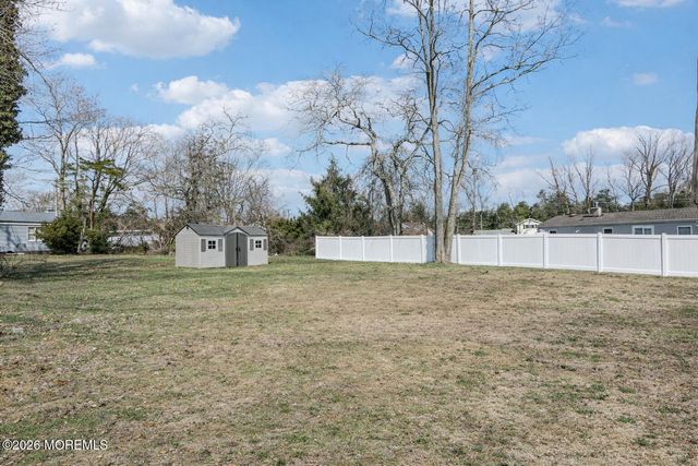 206 Cornelius Street, Bayville, NJ 08721