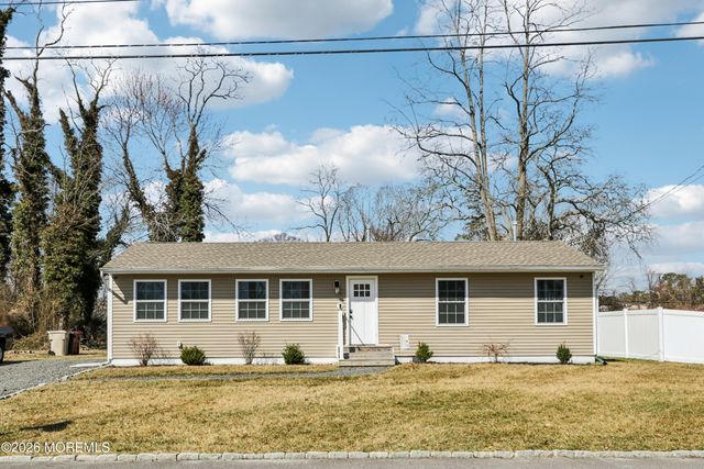 206 Cornelius Street, Bayville, NJ 08721