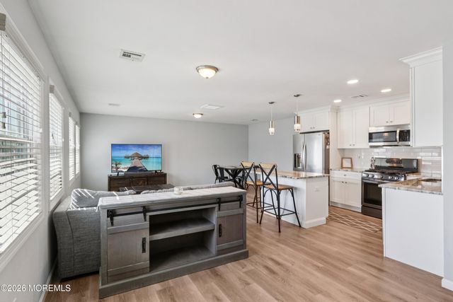 206 Cornelius Street, Bayville, NJ 08721