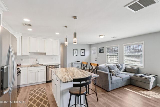 206 Cornelius Street, Bayville, NJ 08721