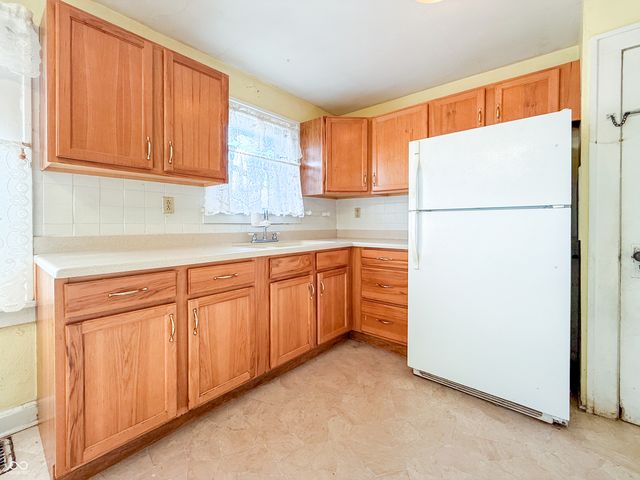 3619 Andover Road, Anderson, IN 46013